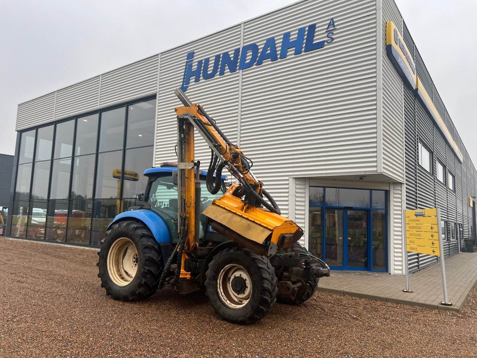 Traktor van het type New Holland T6070 PLUS, Gebrauchtmaschine in Thisted (Foto 6)