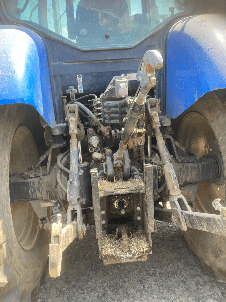 Traktor του τύπου New Holland T6080 POWER COMMAND, Gebrauchtmaschine σε CONDE SUR VIRE (Φωτογραφία 3)