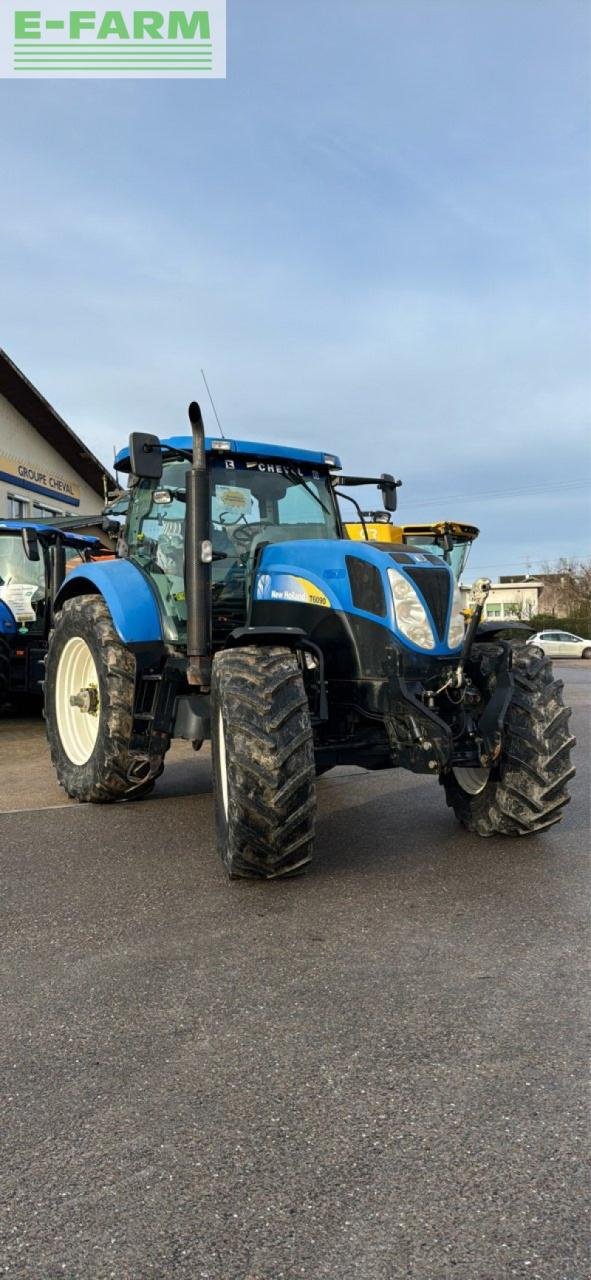 Traktor des Typs New Holland t6090, Gebrauchtmaschine in CHAUVONCOURT (Bild 2)