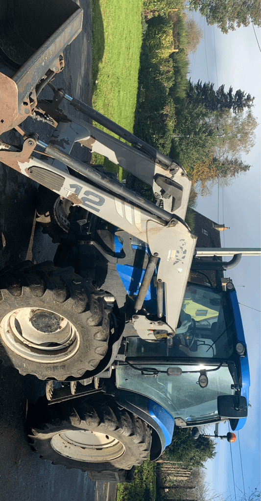 Traktor des Typs New Holland T6.120 ELECTRO COMMAND, Gebrauchtmaschine in TREMEUR (Bild 2)