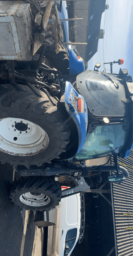 Traktor des Typs New Holland T6.120 ELECTRO COMMAND, Gebrauchtmaschine in TREMEUR (Bild 3)