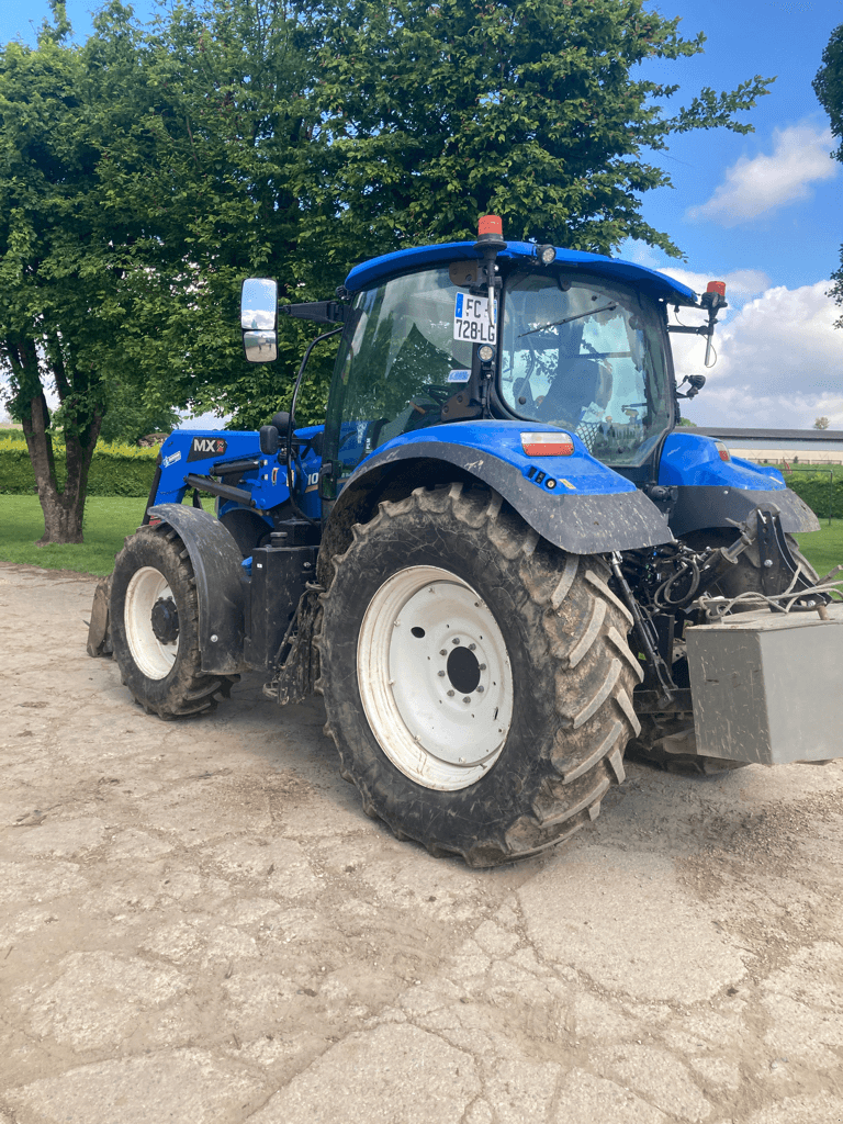 Traktor typu New Holland T6.125 ELECTROCOMMAND T4B, Gebrauchtmaschine v TREMEUR (Obrázek 5)