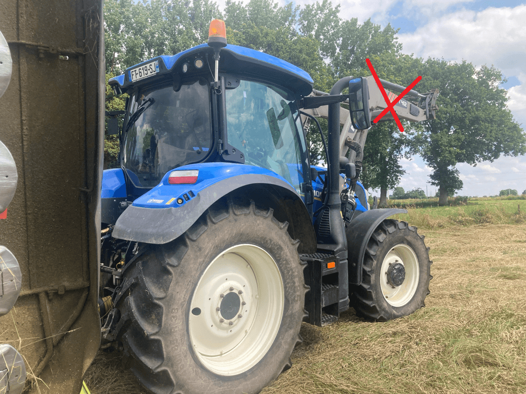 Traktor del tipo New Holland T6.125 ELECTROCOMMAND T4B, Gebrauchtmaschine In CONDE SUR VIRE (Immagine 4)