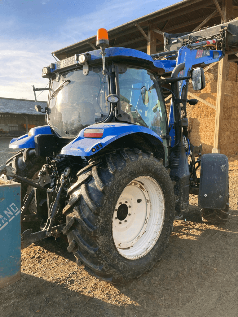 Traktor of the type New Holland T6.140 AUTO COMMAND, Gebrauchtmaschine in CONDE SUR VIRE (Picture 2)