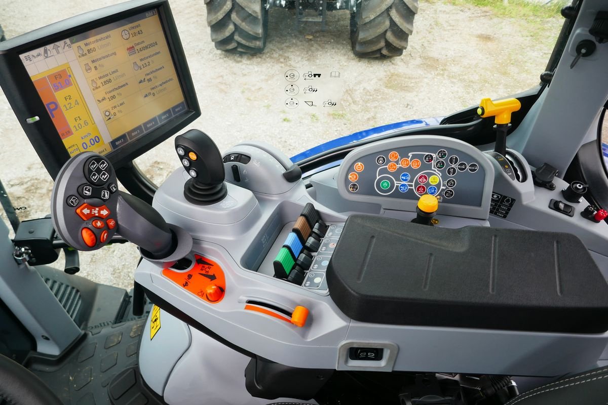 Traktor типа New Holland T6.145 Auto Command SideWinder II (Stage V), Gebrauchtmaschine в Villach (Фотография 9)