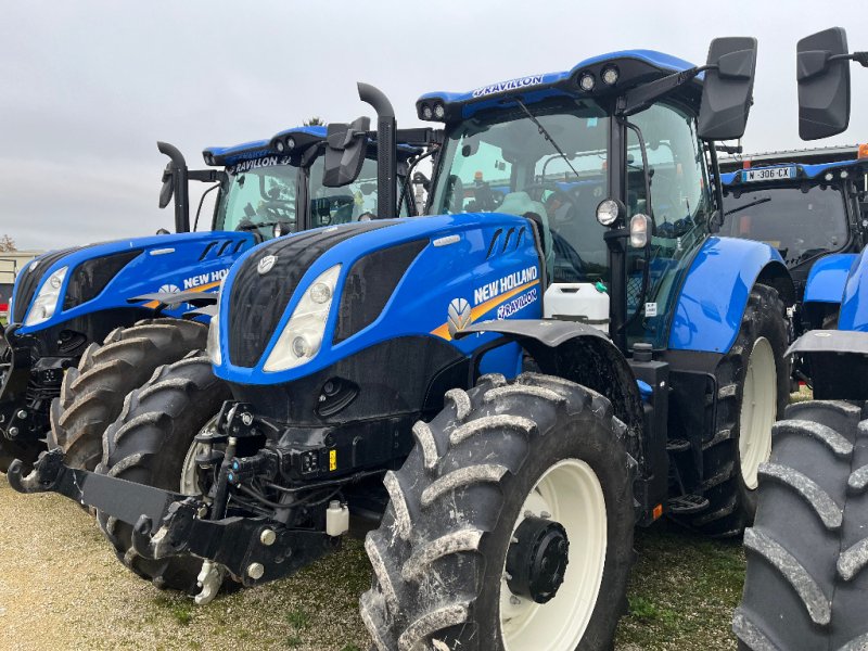 Traktor van het type New Holland T6.145 DCT, Gebrauchtmaschine in VERT TOULON (Foto 1)