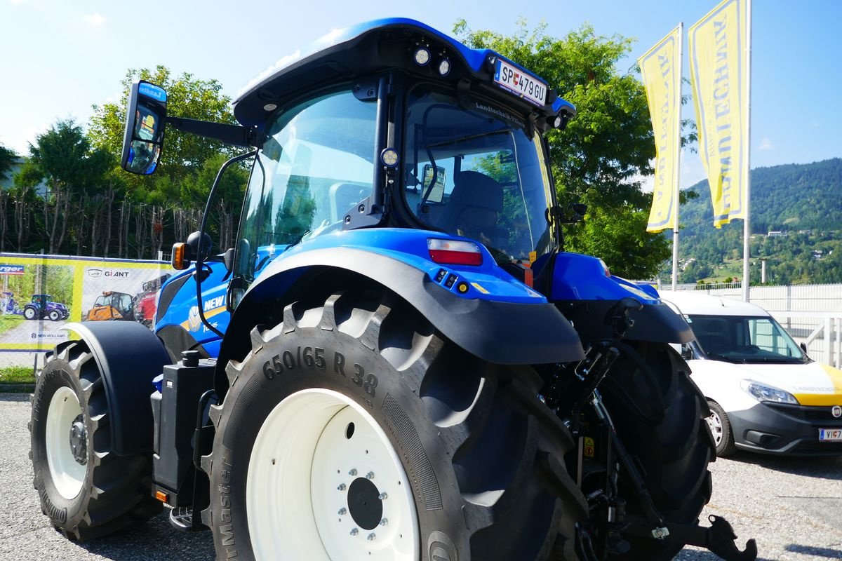 Traktor of the type New Holland T6.145 Dynamic Command SideWinder II (Stage V), Gebrauchtmaschine in Villach (Picture 4)