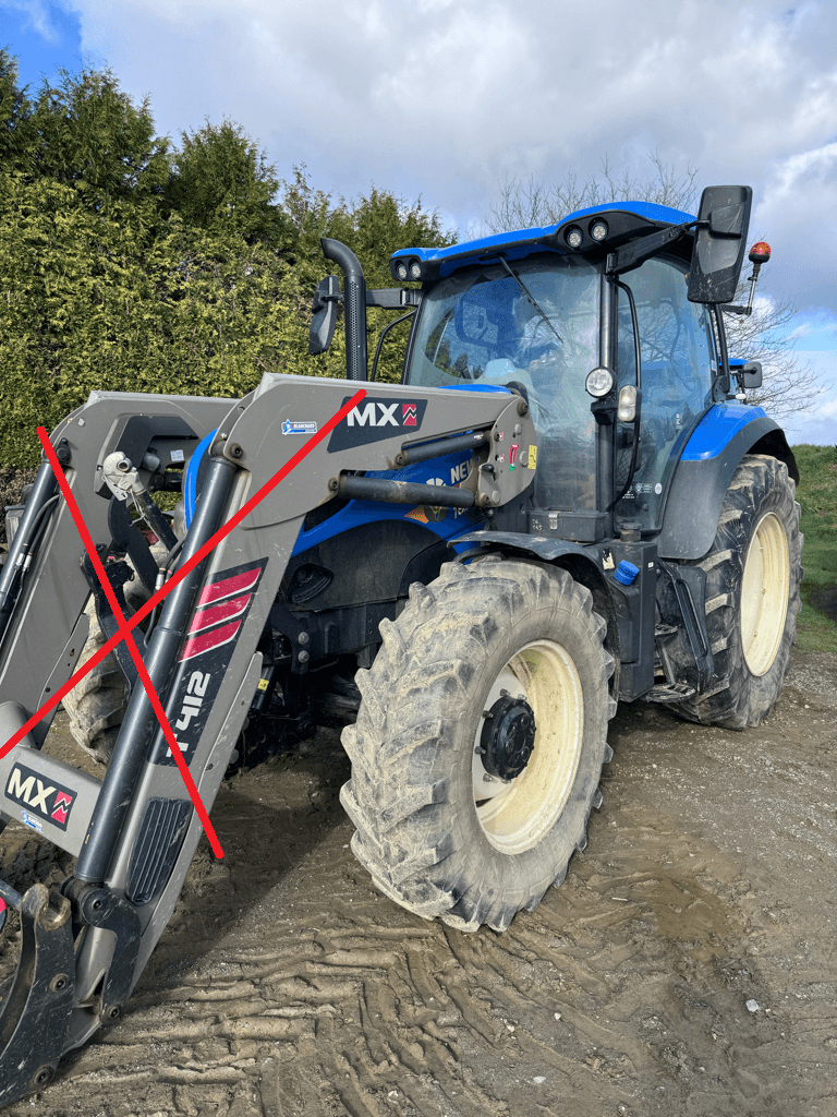 Traktor des Typs New Holland T6.145 DYNAMIC COMMAND, Gebrauchtmaschine in TREMEUR (Bild 2)