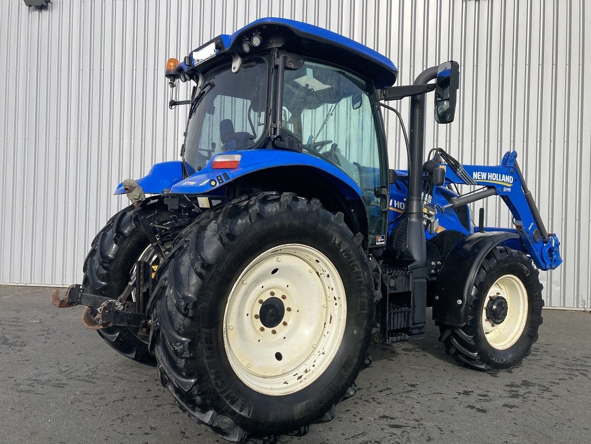 Traktor typu New Holland T6.145 ELECTROCOMMAND T4B, Gebrauchtmaschine w TREMEUR (Zdjęcie 4)