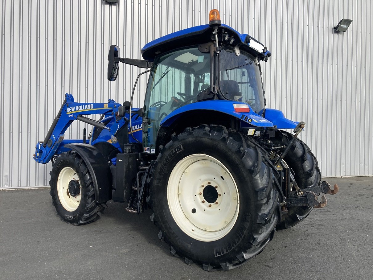 Traktor του τύπου New Holland T6.145 ELECTROCOMMAND T4B, Gebrauchtmaschine σε TREMEUR (Φωτογραφία 3)