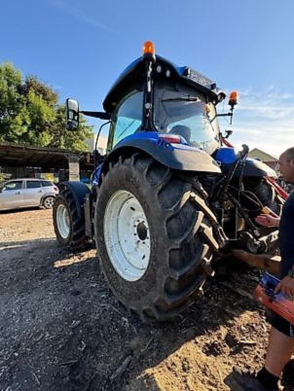 Traktor van het type New Holland T6.145 ÉLECTRO COMMAND, Gebrauchtmaschine in Muespach (Foto 7)