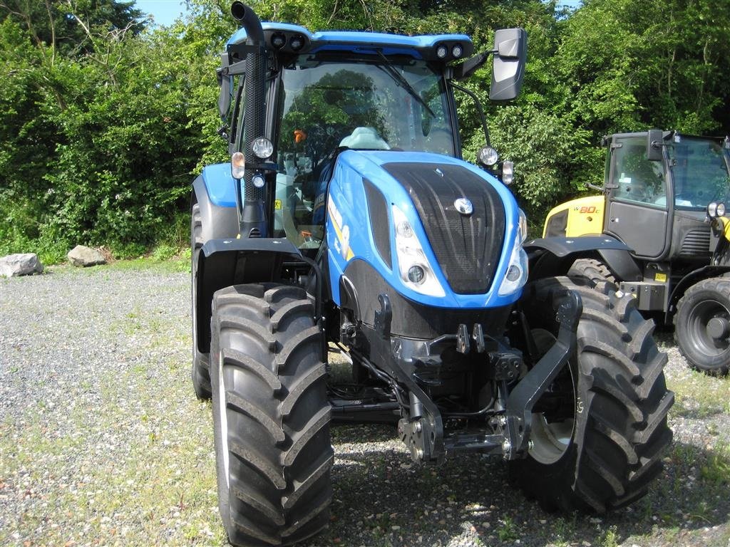 Traktor του τύπου New Holland T6.145  Vild nettopris., Gebrauchtmaschine σε Glamsbjerg (Φωτογραφία 4)