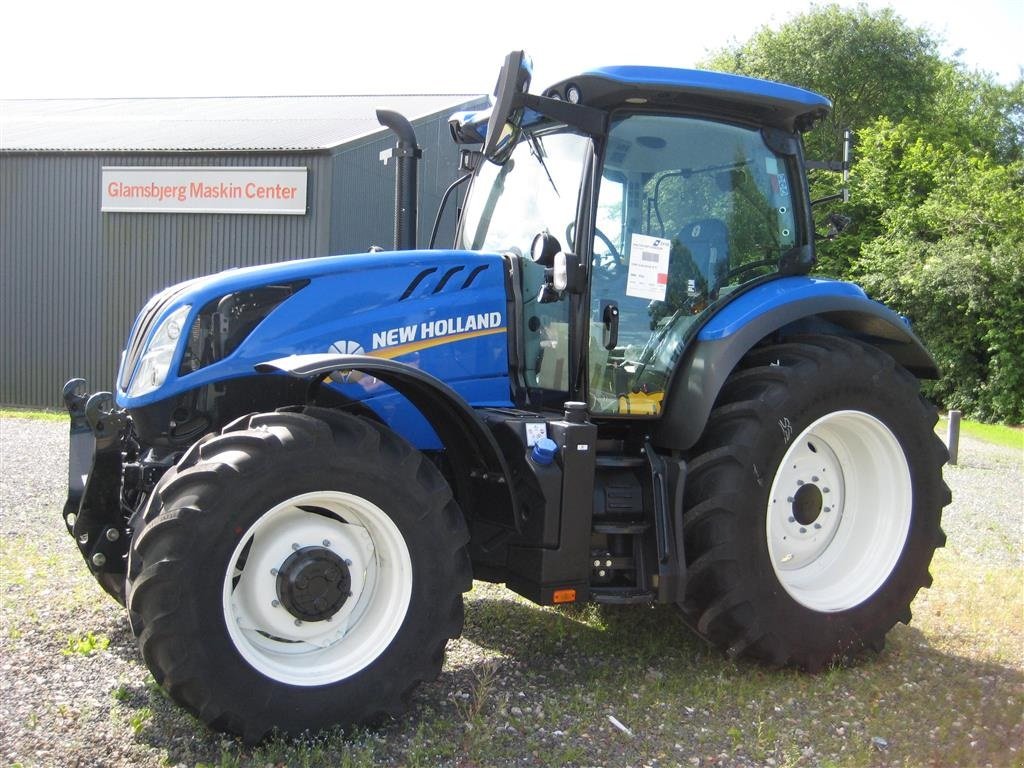 Traktor типа New Holland T6.145  Vild nettopris., Gebrauchtmaschine в Glamsbjerg (Фотография 1)