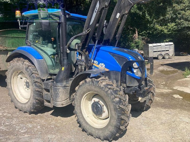 Traktor от тип New Holland t6.145, Gebrauchtmaschine в SHREWSBURRY (Снимка 1)