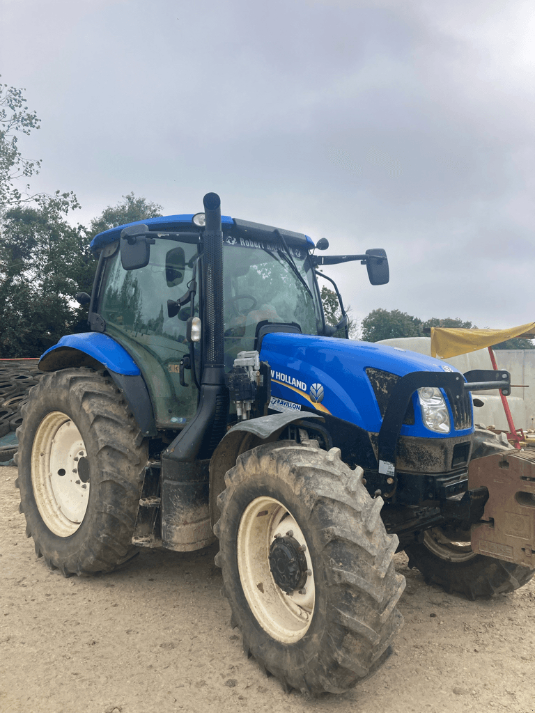 Traktor van het type New Holland T6.150 ELECTRO COMMAND, Gebrauchtmaschine in CONDE SUR VIRE (Foto 1)