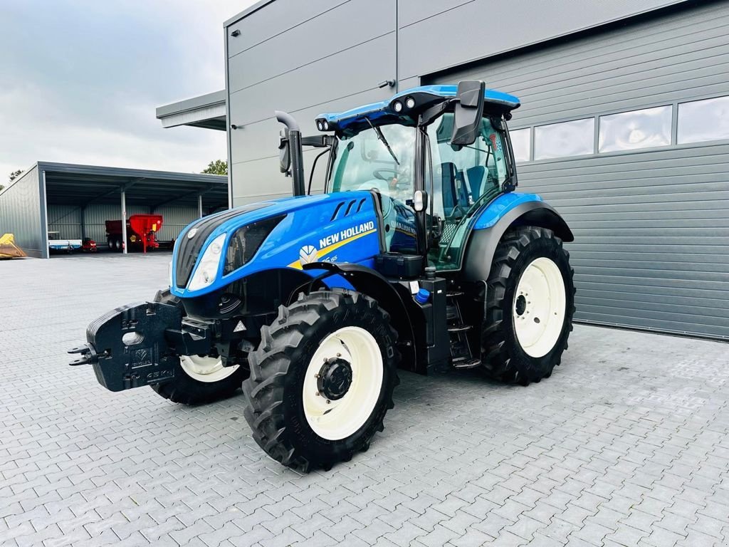 Traktor des Typs New Holland T6.155 EC, Gebrauchtmaschine in Coevorden (Bild 1)