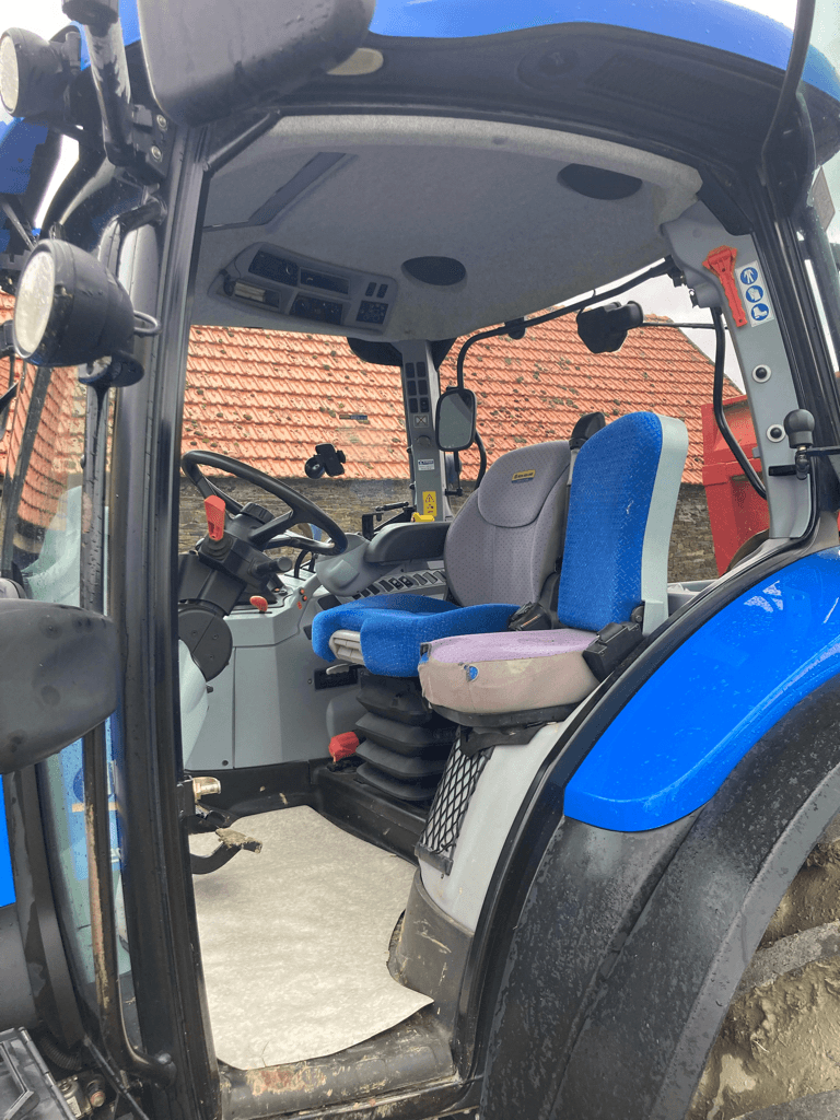 Traktor του τύπου New Holland T6.155 ELECTRO COMMAND, Gebrauchtmaschine σε CONDE SUR VIRE (Φωτογραφία 4)