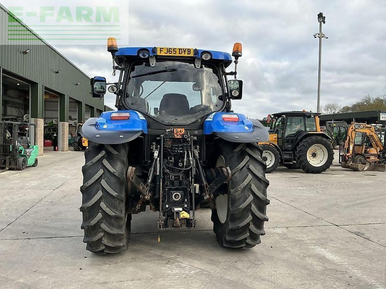 Traktor van het type New Holland t6.155 tractor (st21245), Gebrauchtmaschine in SHAFTESBURY (Foto 4)