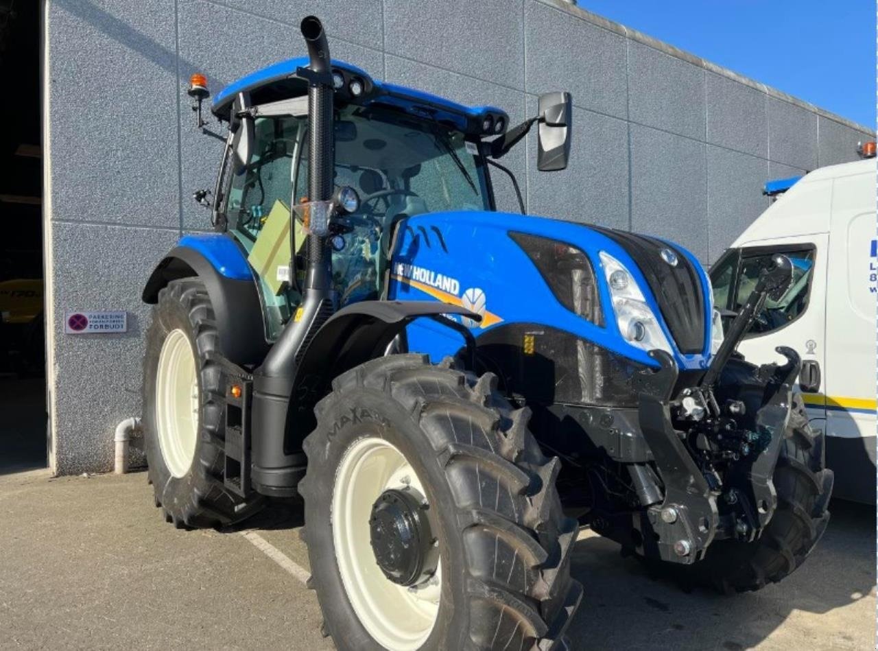 Traktor des Typs New Holland T6.160 EC STAGE V, Gebrauchtmaschine in Hadsten (Bild 1)