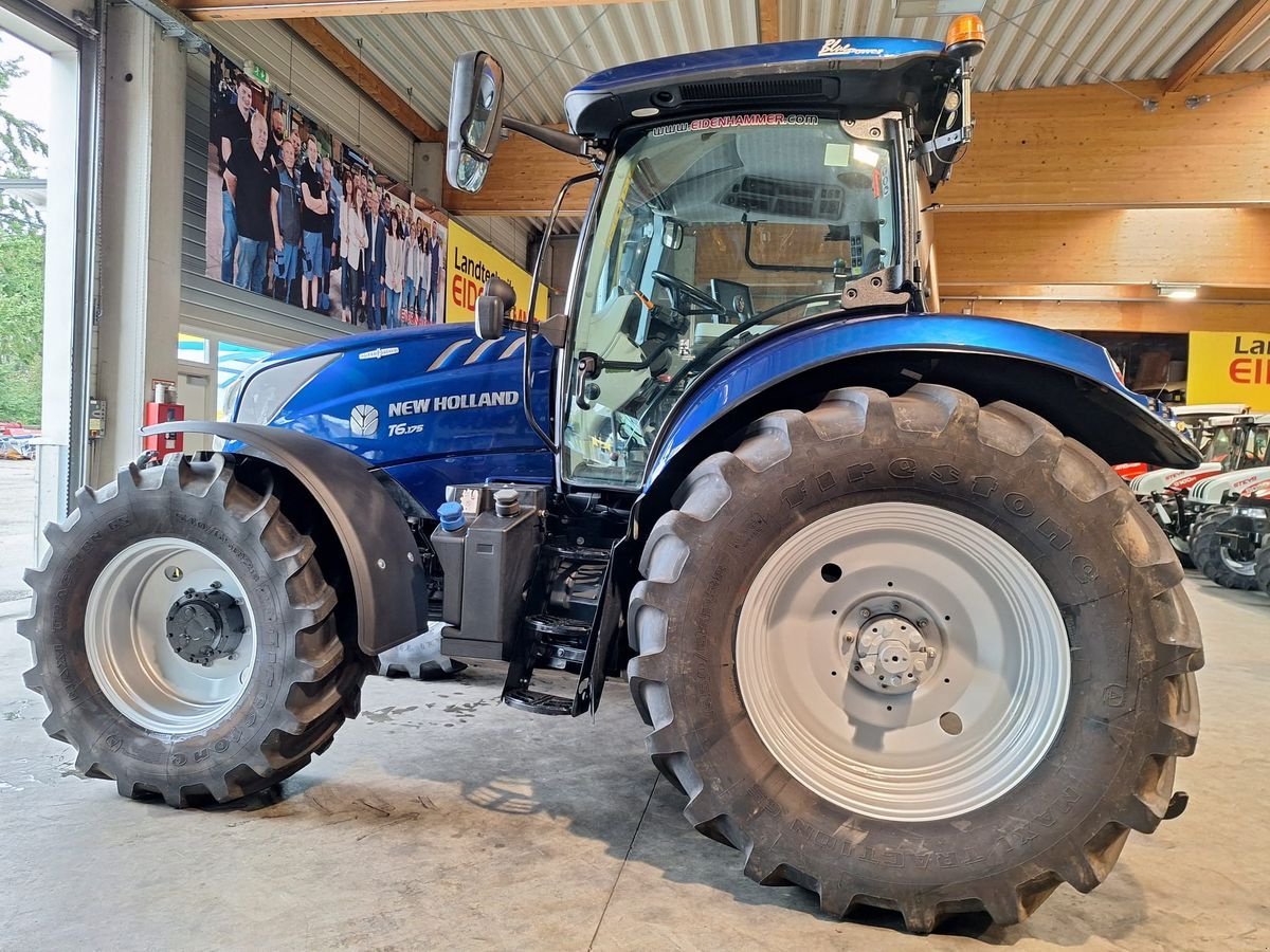 Traktor des Typs New Holland T6.165 Auto Command SideWinder II, Gebrauchtmaschine in Burgkirchen (Bild 5)