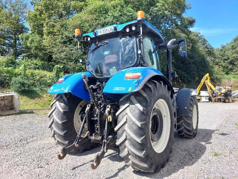 Traktor du type New Holland T6165DYC, Gebrauchtmaschine en CHATEAUBRIANT CEDEX (Photo 2)