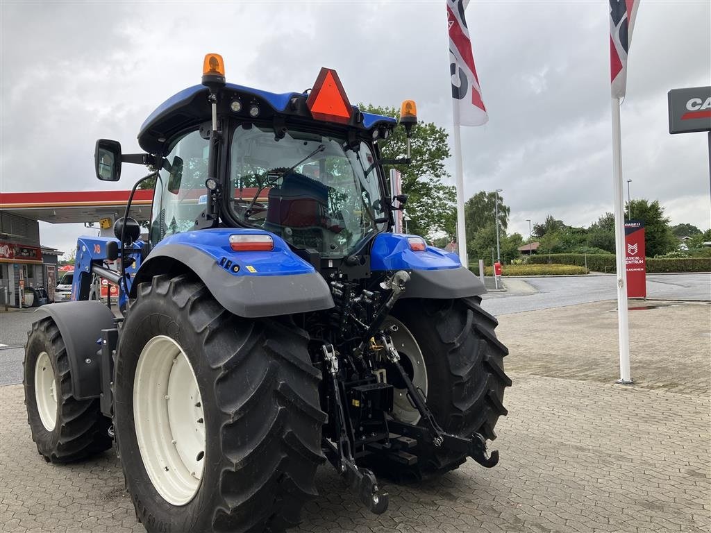 Traktor of the type New Holland T6.175 AC Kun 1725 timer, Gebrauchtmaschine in Aulum (Picture 3)