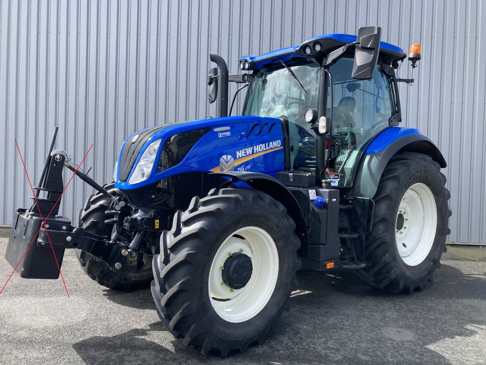 Traktor typu New Holland T6.175 DYNAMIC COMMAND, Gebrauchtmaschine w TREMEUR (Zdjęcie 10)