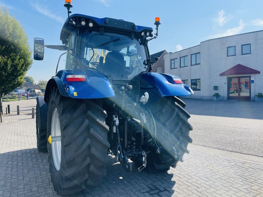 Traktor du type New Holland T6.180 AC Blue Power, Neumaschine en BOEKEL (Photo 2)