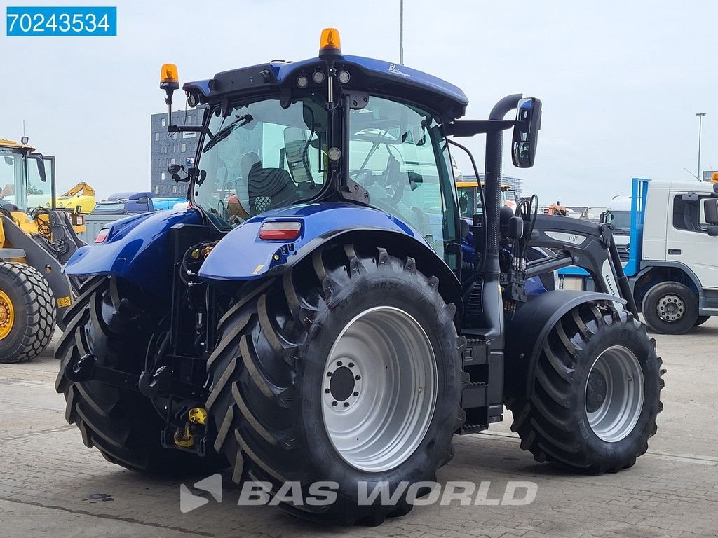 Traktor of the type New Holland T6.180 AC T6.180 4X4 FRONT HITCH + PTO - FRONTLOADER, Gebrauchtmaschine in Veghel (Picture 9)