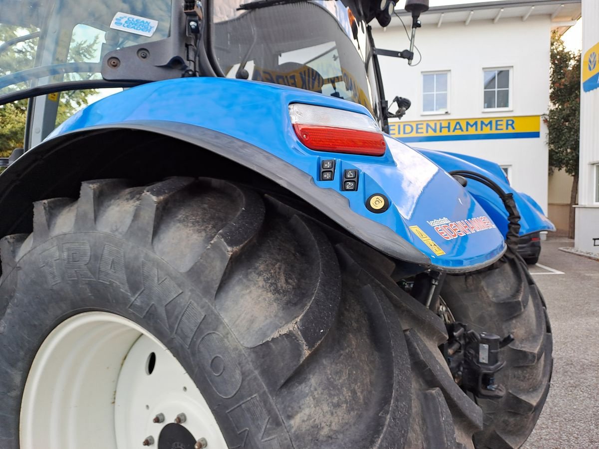 Traktor del tipo New Holland T6.180 AC, Gebrauchtmaschine In Burgkirchen (Immagine 19)