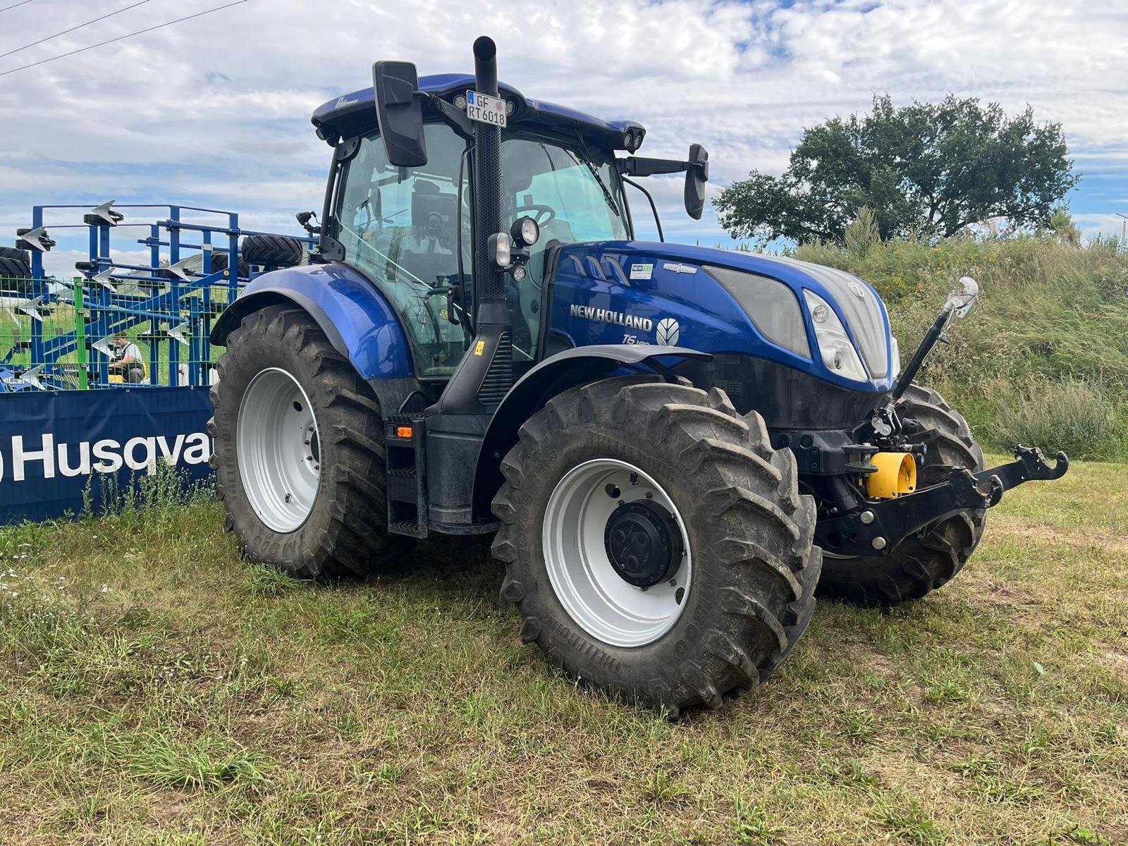 Traktor of the type New Holland T6.180 AC, Gebrauchtmaschine in Hillerse (Picture 3)