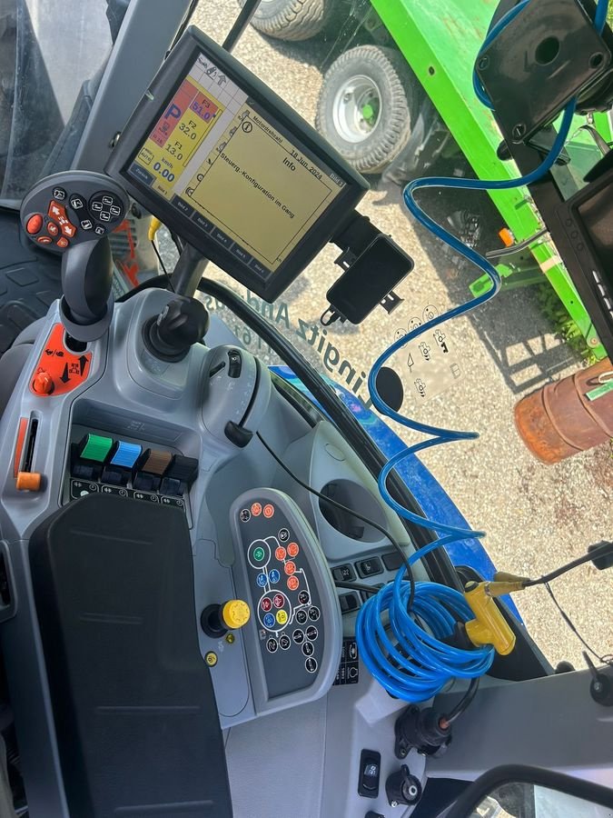 Traktor des Typs New Holland T6.180 Auto Command SideWinder II (Stage V), Gebrauchtmaschine in Traberg (Bild 3)