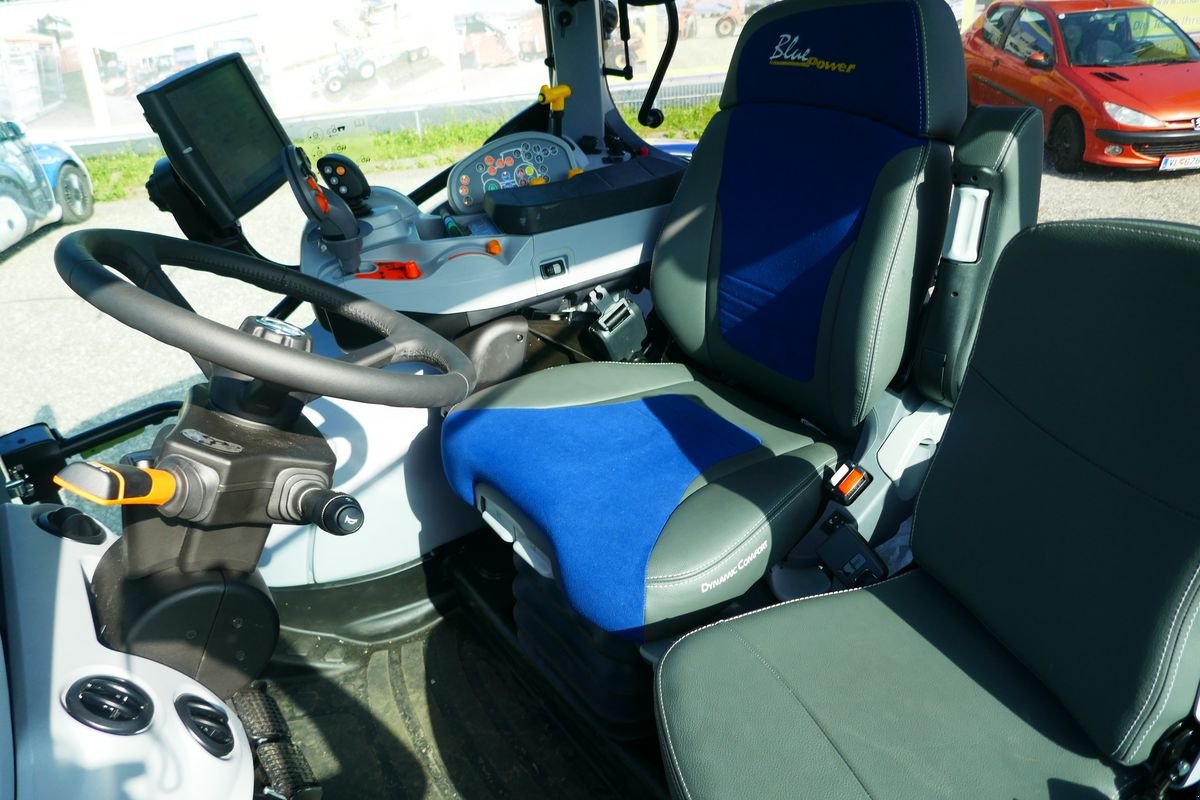 Traktor des Typs New Holland T6.180 Auto Command SideWinder II (Stage V), Gebrauchtmaschine in Villach (Bild 7)