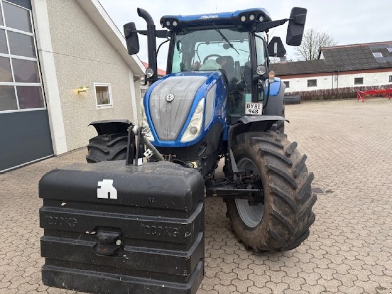 Traktor Türe ait New Holland T6.180 Electro Command FRONTLIFT, FRONT PTO, Gebrauchtmaschine içinde Dronninglund (resim 3)