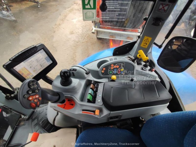 Traktor del tipo New Holland T7 200, Gebrauchtmaschine en FRESNAY LE COMTE (Imagen 5)