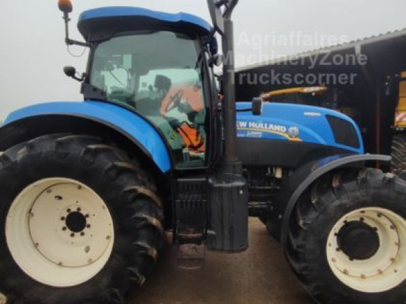 Traktor del tipo New Holland T7 200, Gebrauchtmaschine In FRESNAY LE COMTE (Immagine 1)