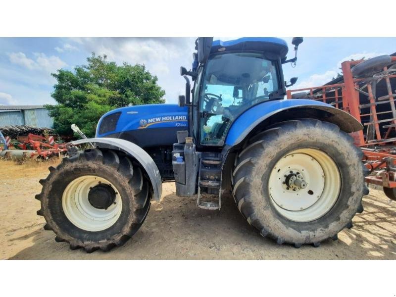 Traktor typu New Holland T7-200AC, Gebrauchtmaschine w ANTIGNY (Zdjęcie 7)