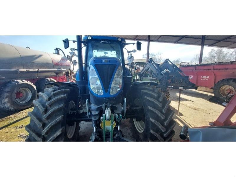 Traktor typu New Holland T7-210, Gebrauchtmaschine w CHAUMONT (Zdjęcie 1)