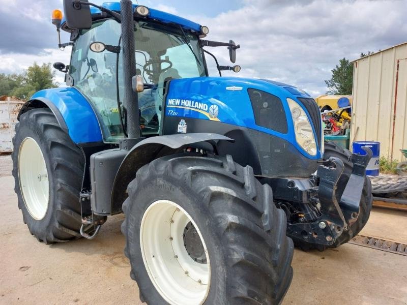 Traktor des Typs New Holland T7-210, Gebrauchtmaschine in CHAUMONT (Bild 2)