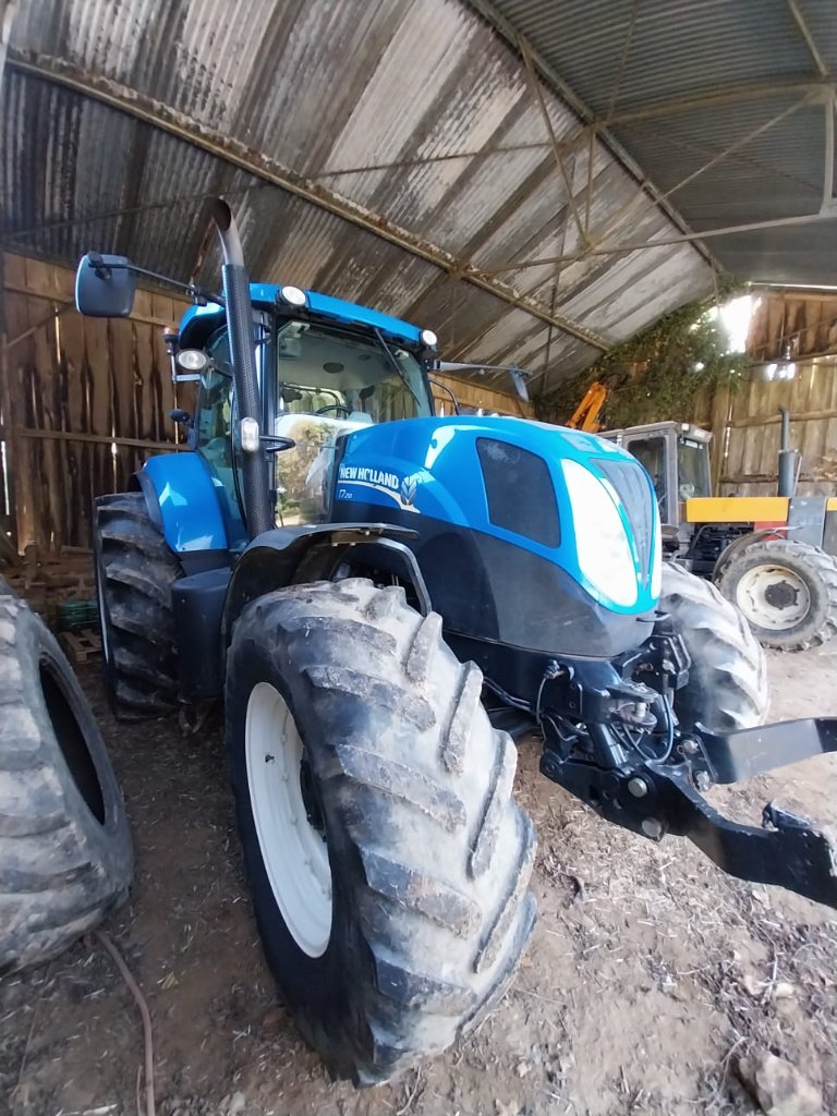 Traktor du type New Holland T7 210, Gebrauchtmaschine en FLERS (Photo 4)