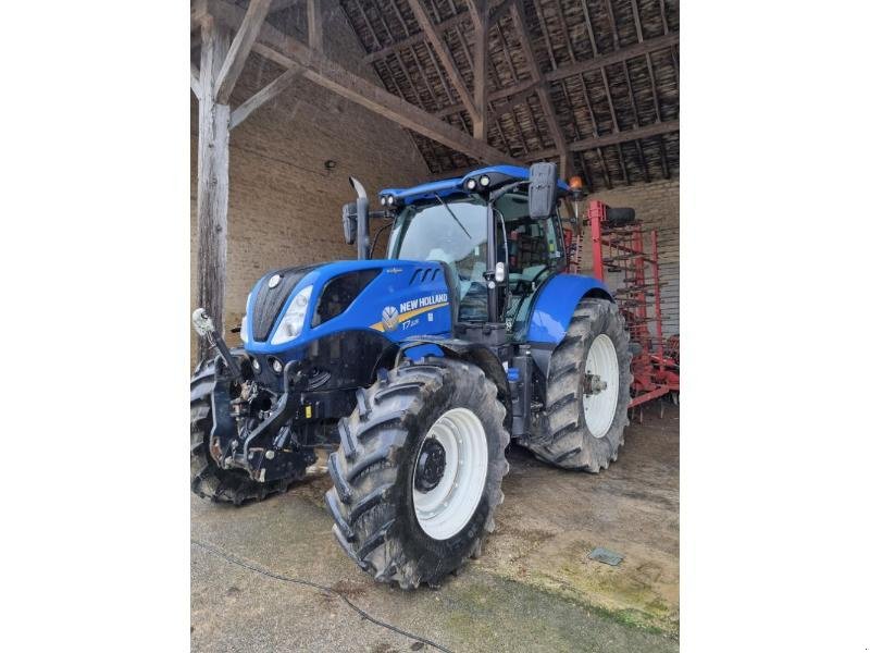 Traktor of the type New Holland T7-225, Gebrauchtmaschine in CHAUMONT (Picture 3)