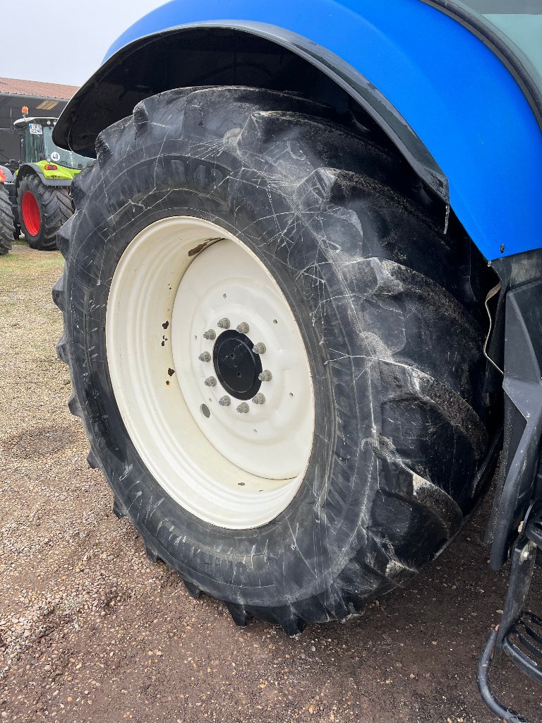 Traktor van het type New Holland T7 230, Gebrauchtmaschine in VERT TOULON (Foto 5)