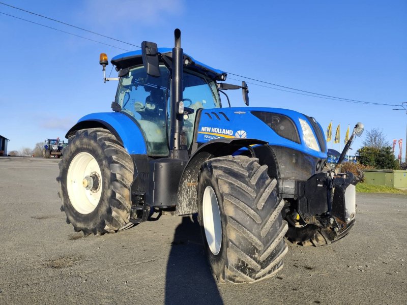 Traktor van het type New Holland T7 245 AC, Gebrauchtmaschine in Le Horps (Foto 1)