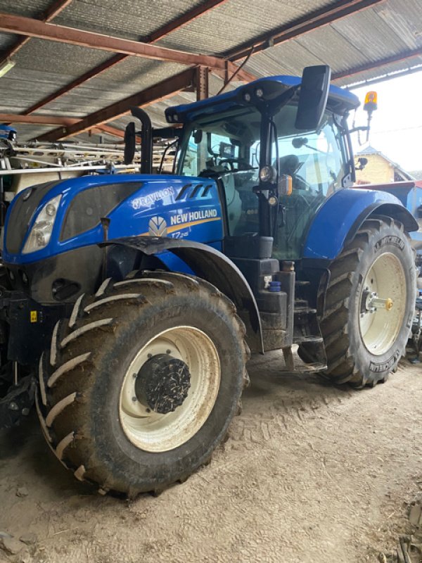 Traktor des Typs New Holland T7 245, Gebrauchtmaschine in VERT TOULON (Bild 2)