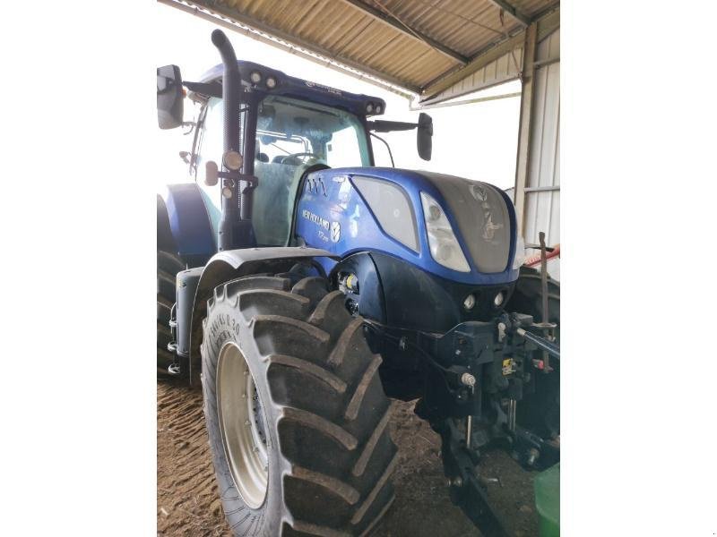 Traktor des Typs New Holland T7-245AC, Gebrauchtmaschine in ANTIGNY (Bild 5)