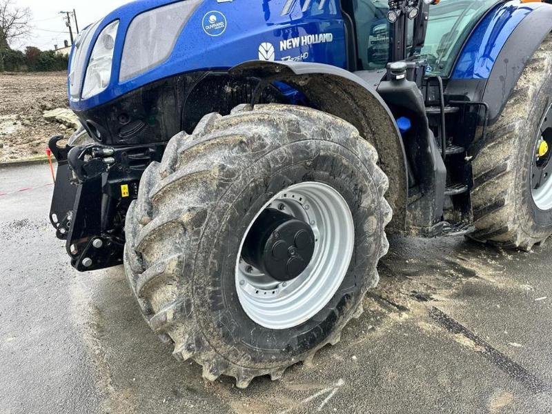 Traktor des Typs New Holland T7-275AC-PLMI, Gebrauchtmaschine in ANTIGNY (Bild 1)