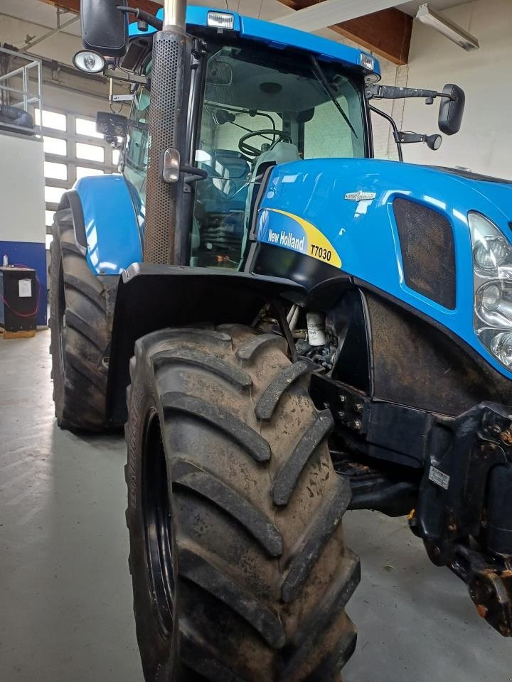 Traktor del tipo New Holland T7030 AC, Gebrauchtmaschine In Skjern (Immagine 2)