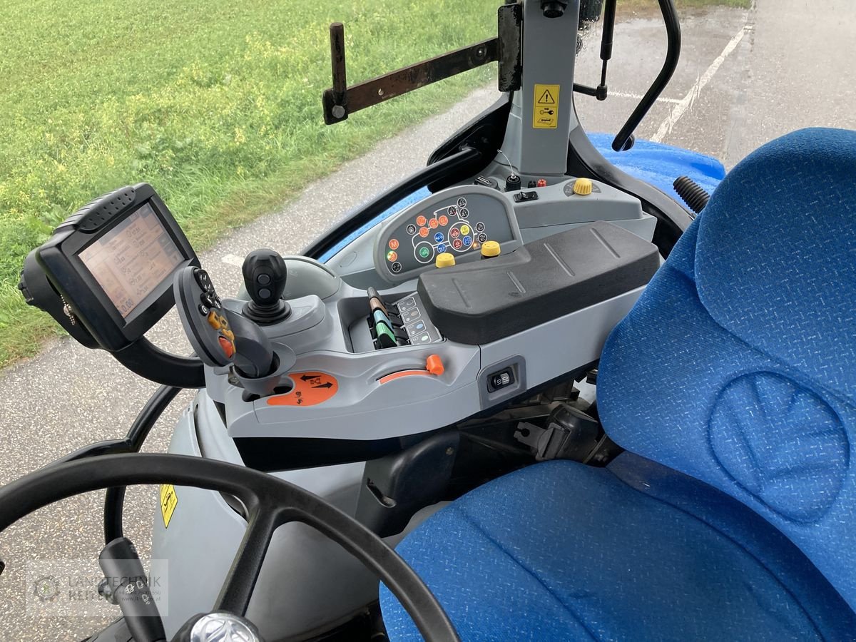 Traktor des Typs New Holland T7030 Auto Command, Gebrauchtmaschine in Arnreit (Bild 9)