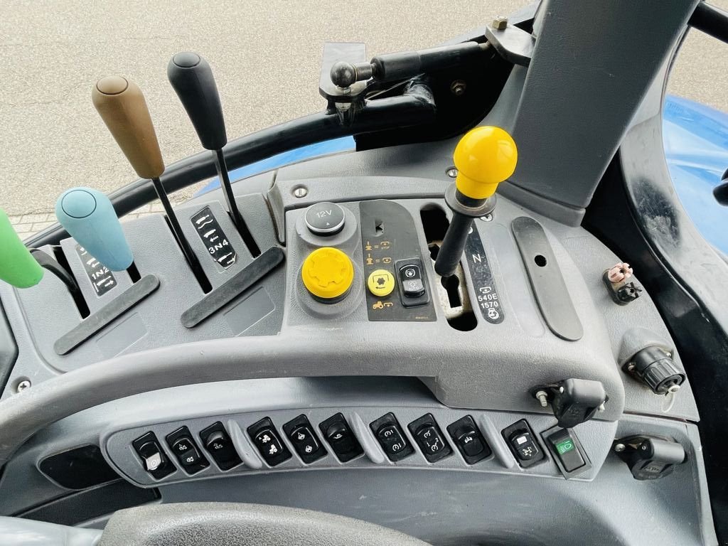 Traktor a típus New Holland T7030 PC, Gebrauchtmaschine ekkor: BOEKEL (Kép 10)