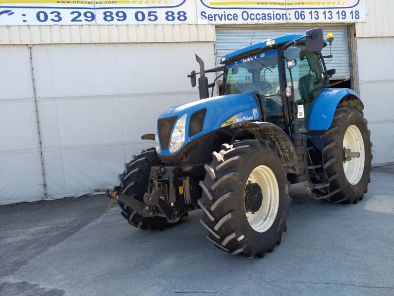 Traktor Türe ait New Holland T7030, Gebrauchtmaschine içinde Lérouville (resim 1)